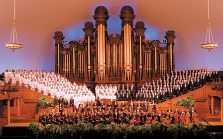 Mormon Tabernacle Choir and the Orchestra at Temple Square