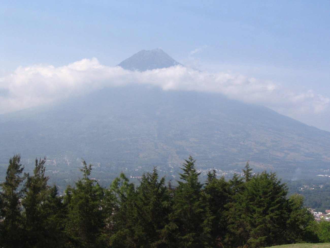 Antigua Volcano.jpg