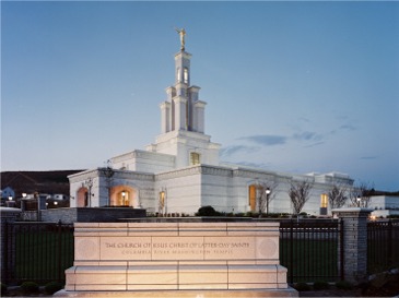 Columbia river washington mormon temple.jpg