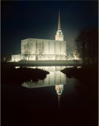 London england mormon temple.jpg
